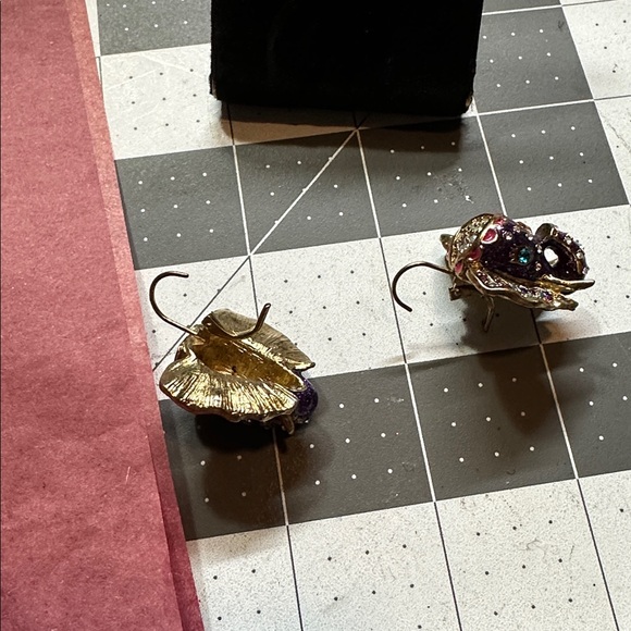 Betsey Johnson Purple and Gold Elephant Earrings euc - Picture 4 of 4